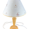 Stehlampe mit Holzsockel, US-Stecker, 45 cm hoch - Gut